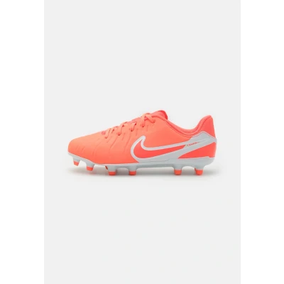 Imagen de Nike Performance JR Legend 10 CLUB FG/MG Unisex Botas de fútbol con tacos para niños, Talla: 38.5, Hot lava/white Zapatos