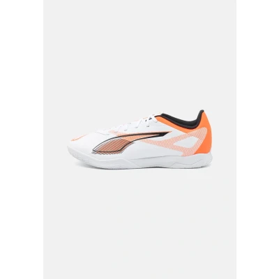 Imagen de Puma Ultra 5 PLAY IT Botas de fútbol sin tacos, Hombre, Talla: 43, White/black/glowing red Zapatos