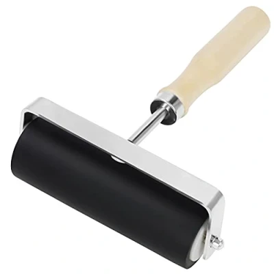 Imagen de Kurtzy Rodillo de Goma para Imprimir 10 cm Duro Negro y impresión linóleo con Mango Madera Estampar, aplicar Pegamento, Bloque Tinta