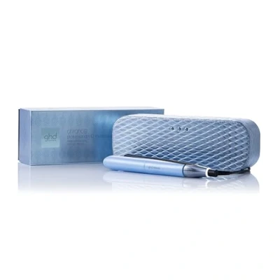 Imagen de ghd chronos Iced Luxe Collection Plancha de pelo profesional con cofre regalo, lisos y ondas alta definición, 3 veces más rápida, tecnología HD motion responsive, edición 2024, azul gélido