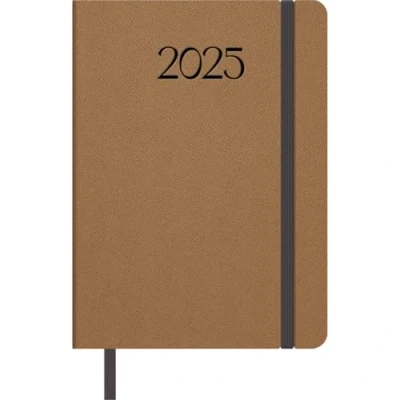 Imagen de Dohe Agenda 2025 Día por Página, Tamaño A5 (14x20 cm), 12 Meses Enero a Diciembre, Tapa Flexible de Polipiel, Planificador en Español, Material Oficina MANHATTAN Cámel