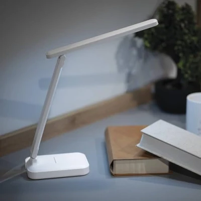 Imagen de EMOS Lámpara de mesa LED AMY 5 W, brillo 200 lm, batería iones litio 800 mAh, duración 35 horas, diseño piel, soporte para teléfono móvil, regulable, color luz ajustable (3000 6500