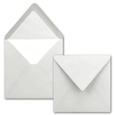 Imagen de 50 sobres cuadrados de 16 x cm, color gris claro, con forro seda blanco, sin ventana y adhesivo húmedo, para tarjetas invitación boda cumpleaños