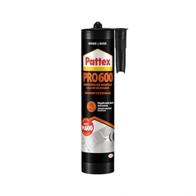 Imagen de Pattex PRO600 Adhesivo de montaje a base disolvente, pegamento fuerte agarre inmediato, extrafuerte resistente al agua para interiores y exteriores, 1 cartucho x 300 ml