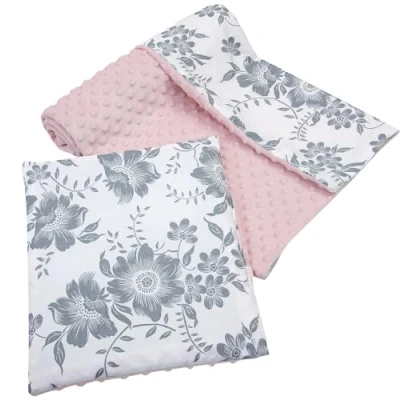 Imagen de Medi Partners Manta de bebé con Almohada 100% Algodón Minky Cobija Infantil Grande Reversible 75x100+35x30cm Multifuncional para Camas y cochecitos (Berry Rosa Minky)