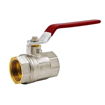 Imagen de Válvula esfera de latón 1/2&quot; PN 16 con mango acero rojo. Instalación es sencilla roscas universales bola para entornos industriales. cierre paso total