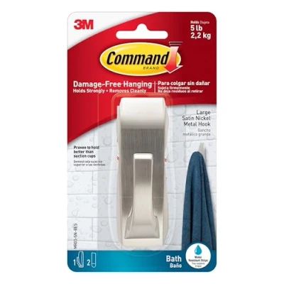Imagen de Command Bath Modern Reflections gancho de metal níquel satinado 1 y 2 tiras adhesivas grandes Cuelga toallas, batas otros accesorios baño Colgar sin daños