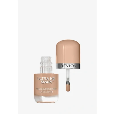 Imagen de Revlon Ultra HD Snap! Esmalte de uñas secado rápido. Alta cobertura en una sola pasada. Fórmula Vegana (Tono #012 Driven) 8ml