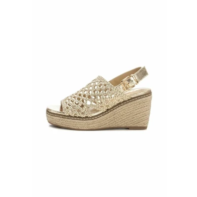 Imagen de XTI Sandalia Mujer Oro Calzado Cómodo y Versátil Moda casual Modelo 14382901 (Talla 36)