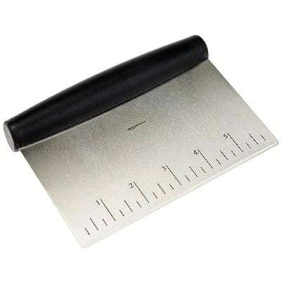 Imagen de Amazon Basics Rasqueta cortadora, de acero inoxidable, multiusos, 15,5 cm, Negro/Plateado