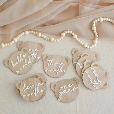 Imagen de Ginger Ray 13 Madera con Forma de Oso Peluche y 1 Letrero Hello World, Regalo para Baby Shower, Color neutro (TED 207)