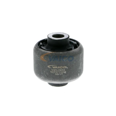 Imagen de VAICO V25 0958 Silentblock Brazo de Suspension Original calidad exterior, ambos lados, interior, debajo, Eje trasero FORD: Focus 2