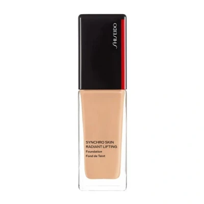 Imagen de Shiseido Synchro Skin Radiant Lifting Base de maquillaje 310 Silk 30 ml