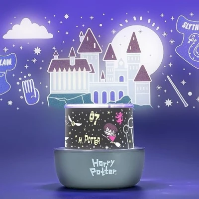 Imagen de Luz de proyección Harry Potter Producto oficial, lámpara ambiente Hogwarts &amp; Quidditch con escenas intercambiables, nocturna para pared y techo, funciona USB o baterías