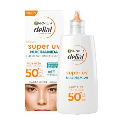 Imagen de GARNIER DELIAL Crema Facial Fluida Uso Diário Muy Alta Protección Solar FPS50+ AntiImperfecciones Con Niacinamida, Fórmula No Comedogénica 40 ml