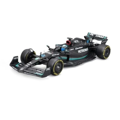 Imagen de Bburago 1/24 Racing 2023 Mercedes AMG F1 W14 E Performance con Casco #Russell Novedad 2024: Una réplica precisa para Los Fans de Las Carreras, capturando el espíritu la competición