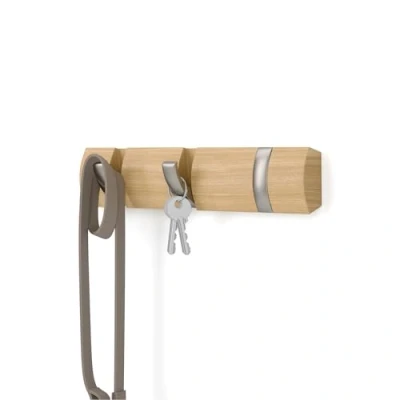 Imagen de Umbra 3 estantes flotantes abatibles para montar en la pared, moderno, elegante, ahorra espacio, con ganchos retráctiles colgar abrigos, bufandas, bolsos y más, natural