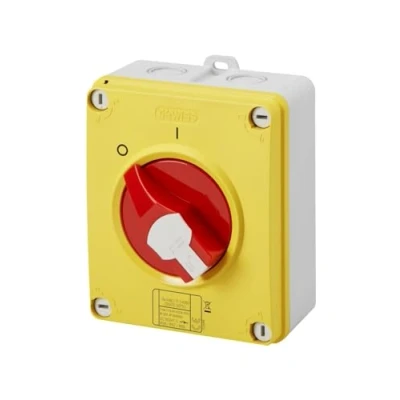 Imagen de INTERRUPTOR SECCIONADOR HP EMERGENCIA CAJA AISLANTE 32A 3P MANIJA ROJO CADENASABLE IP66/67/69