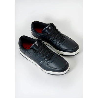 Imagen de Zapatillas casual sneaker en color negro Estilo y comodidad