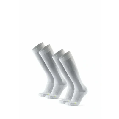 Imagen de DANISH ENDURANCE Calcetines de Compresión Mujer y Hombre, Deporte, Running, Recuperación, 2 Pack Blanco 43 47