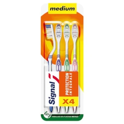 Imagen de Signal Cepillo de dientes Medium protección integral 1 x 4 unidades