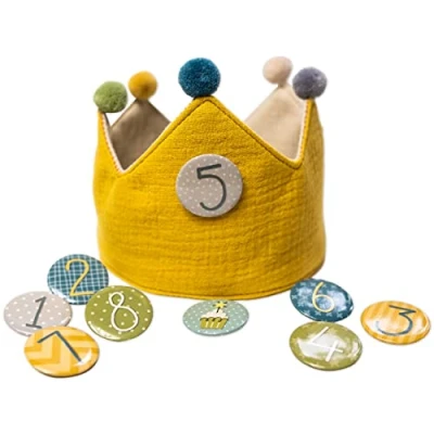 Imagen de Papierdrachen corona de muselina con números, color amarillo, para cumpleaños infantiles, botones del 1 al 8, sombrero decorativo fiestas niños y niñas