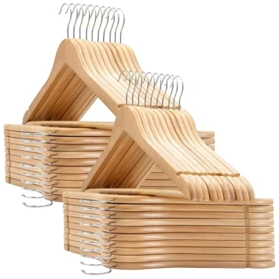 Imagen de COM FORT HOUSE Pack 40 Perchas de Madera Maciza Diseño Elegante con Garra para Trajes Gancho Giratorio Acero Inoxidable