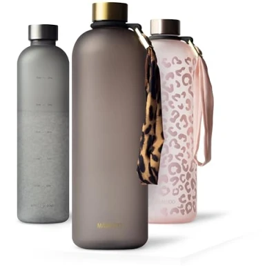 Imagen de MAMEIDO Botella agua 1,5 litro 1,5l motivacional sin BPA, antigoteo, tritan para Colegio, Gym, Oficina (Urban Taupe Gold, 1500ml)