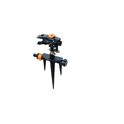 Imagen de Fiskars Aspersor cañón metal Con pico XL, control de la distancia, del chorro y rotación, Tamaño universal, Alcance Ø 26 m, 466 g, Negro/naranja, 1023658
