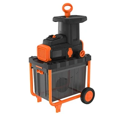 Imagen de BLACK+DECKER Biotrituradora Eléctrica 2800W, Capacidad 45L, Tritura Ramas hasta 45mm, Empuñadura Integrada y Ruedas Grandes para Transporte BEGAS5800