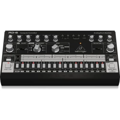 Imagen de Behringer RD 6 BK Caja de ritmos analógica clásica con 8 sonidos batería, secuenciador 16 pasos y efecto distorsión