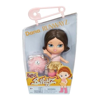 Imagen de Bratz Muñeca Babyz Runwayz Dana 1 de Moda Coleccionable con un Elegante Conjunto, bebé Collar Que Sirve Llavero Juguete Infantil para Mayores 6 años