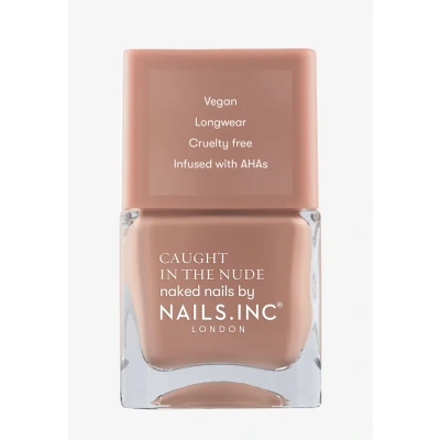 Imagen de Nails Inc Pintauñas TURKS AND CAICOS BEACH Tono bronce Fórmula nutritiva enriquecida con AHA para uñas hidratadas Pincel ancho un nail art óptimo Vegano, duradero y sin crueldad