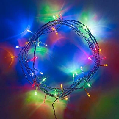 Imagen de SHATCHI 40 luces LED multicolor con cable transparente, funciona pilas, para árbol de Navidad, boda, fiesta, cumpleaños, jardín, decoración ventana