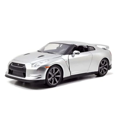 Imagen de Jada Toys Modelo Fast and Furious 1:24 Brian`s Nissan GT R R35 (Plata) de &amp; Furious, Die Cast Auto Brian O`Conner con Piezas para Abrir, 19 cm, a Partir 8 años