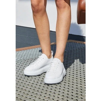 Imagen de Armani Exchange Zapatillas, Mujer, Talla: 35, White Zapatos
