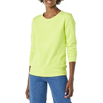 Imagen de Amazon Essentials Sudadera de Cuellocaja Forro Polar y Tejido Rizo Francés (Disponible en Tallas Grandes) Mujer, Verde Lima Fluorescente, S
