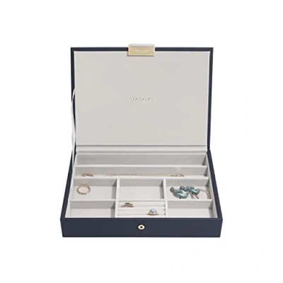 Imagen de Stackers Pebble Navy Classic Caja de joyería (tamaño mediano), color azul