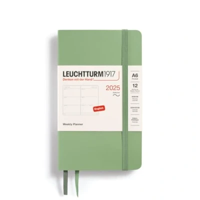Imagen de LEUCHTTURM1917 370684 Agenda semanal de bolsillo (A6) 2025, tapa blanda, salvia, inglés