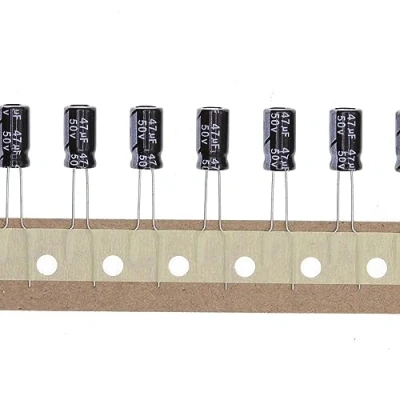 Imagen de 100 Piezas 50V 47UF Condensador electrolítico de aluminio enchufable 6x11 6 * 11mm