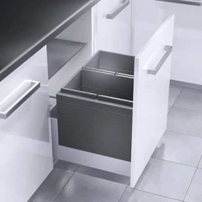 Imagen de Hailo Cubo de basura 3631681 2 separaciones en cada uno 28 litros para armarios 60 con apertura frontal, color gris oscuro