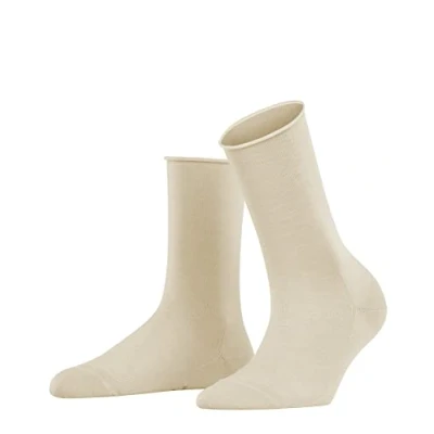 Imagen de FALKE Active Breeze W SO lyocell unicolor 1 par, Calcetines Mujer, Beis (Cream 4011) nuevo ecológico, 35 38