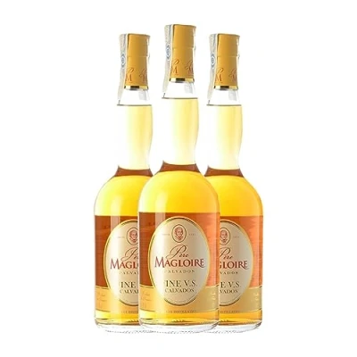 Imagen de Calvados Père Magloire Fine Pays d&#039;Auge 70 cl (Caja de 3 Botellas cl)