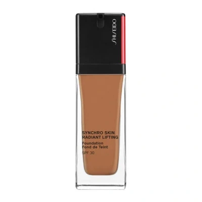 Imagen de Shiseido Synchro Skin Radiant Lifting Base de maquillaje 430 Cedar 30 ml