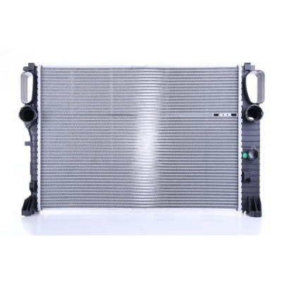 Imagen de NISSENS 67105 Radiador, refrigeración del motor Aluminio 640 459 40 Aletas soldadas MERCEDES BENZ: Clase E Berlina, T modell