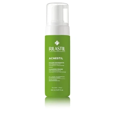 Imagen de Rilastil Acnestil Mousse Limpiadora Seborreguladora, Reduce y Previene las Imperfecciones, con Pantenol, Ceramidas Ácido Hialurónico, Para Pieles Mixtas o Grasas Tendencia Acneica 165 ml