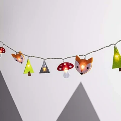 Imagen de Lights4fun Guirnalda para Niños de 16 LED Blanco Cálido a Pilas con Figuras Fieltro…