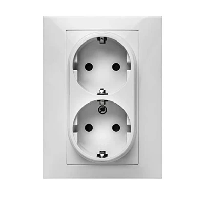 Imagen de FAMATEL Doble base Enchufe de empotrar Serie Habitat 15 Fácil instalación Alta estanqueidad del producto Protección Infantil TT 16A 250V Blanco
