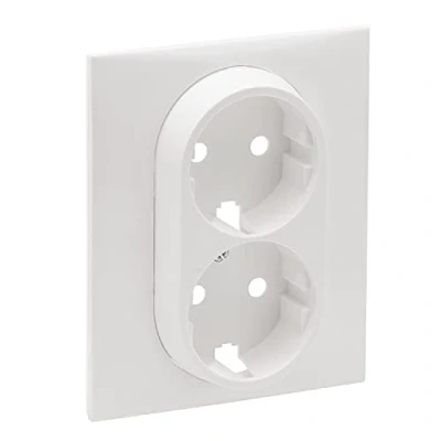 Imagen de Tapa para Enchufe Schuko 2P+T doble Legrand 864122serie Niloe Step Blanco Mate
