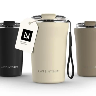 Imagen de LARS NYSØM Taza térmica Café para llevar con correa y Tapa Tritan Termo de 0,38 litros aislante Travel mug acero inoxidable a prueba fugas (Almond Beige, 380ml)